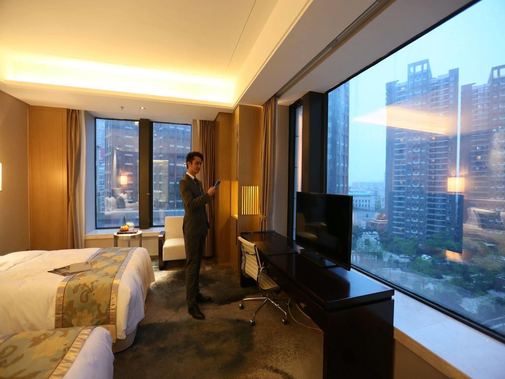 Yun Hotel Wuhan Exterior foto